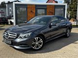 Mercedes-Benz E 220 CDI Lim. *NAVI*LED*ACC*73TKM*EINMALIG* - Mercedes-Benz E 220 mit Diesel-Antrieb: Limousine
