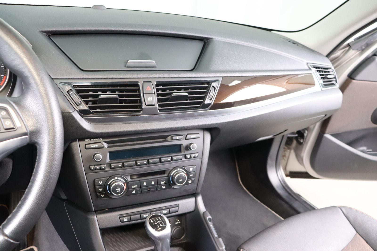 Fahrzeugabbildung BMW X1 Xdrive 18d X-Line * 1.Hand