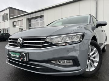 Volkswagen Passat Variant - 1