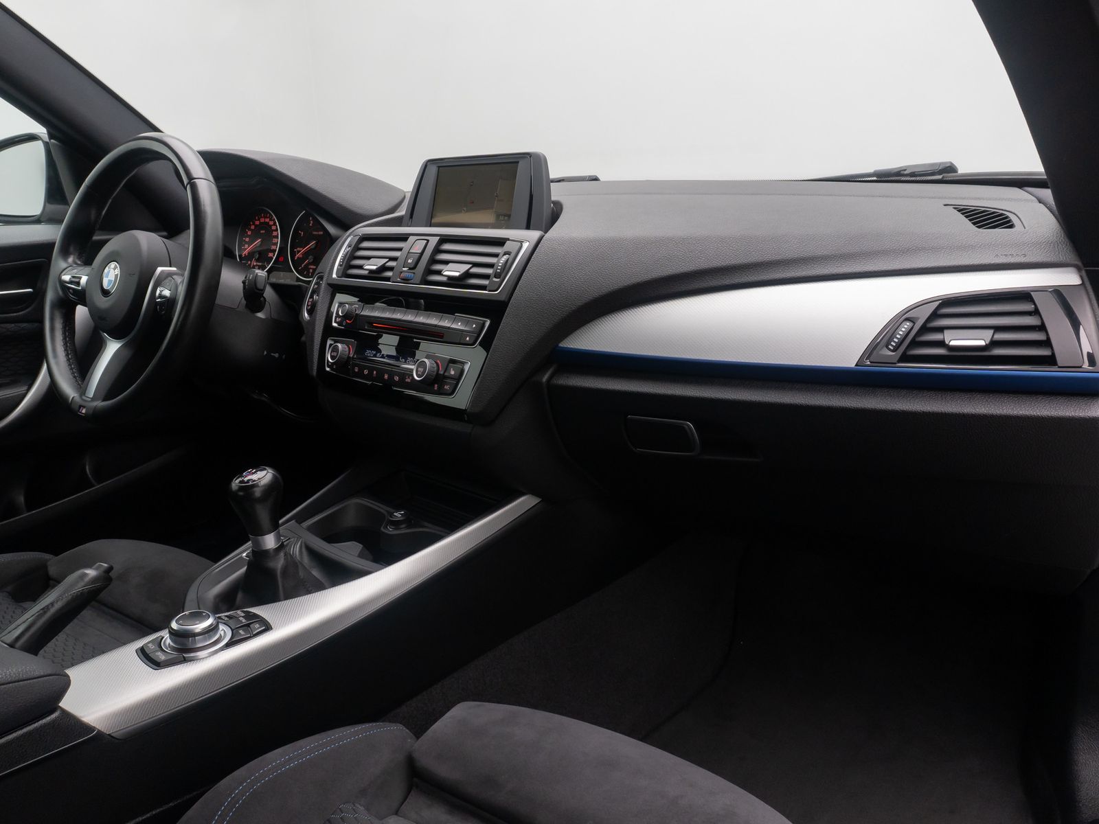 Fahrzeugabbildung BMW 220d Coupé M Sport Xenon PDC Navi GeschwindigReg