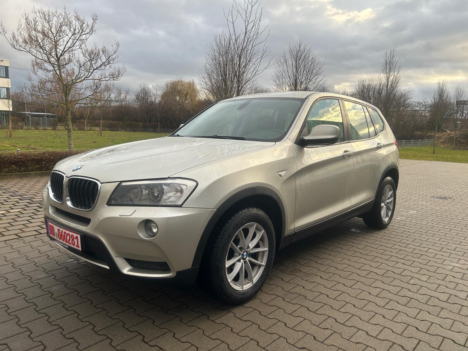 BMW X3 xDrive 20 d Automatik~Bi-Xenon~Navi~AHK