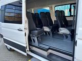 Volkswagen Crafter Bus M2 Trendl. 16+1 Sitzer 4490mm - Volkswagen Crafter mit Diesel-Antrieb: Kleinbus