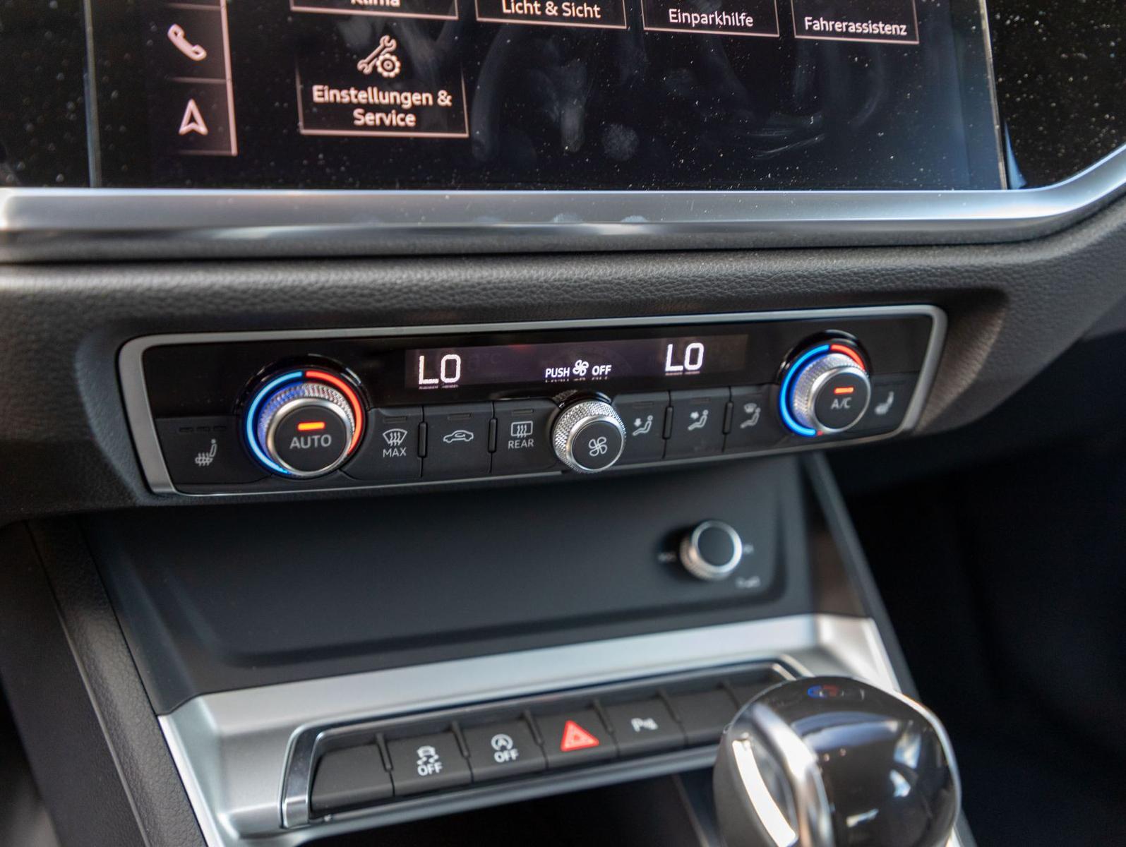 Audi Q3 SUV S line 35 TFSI 110KW DSG GRA LED AHK, миниатюра 14