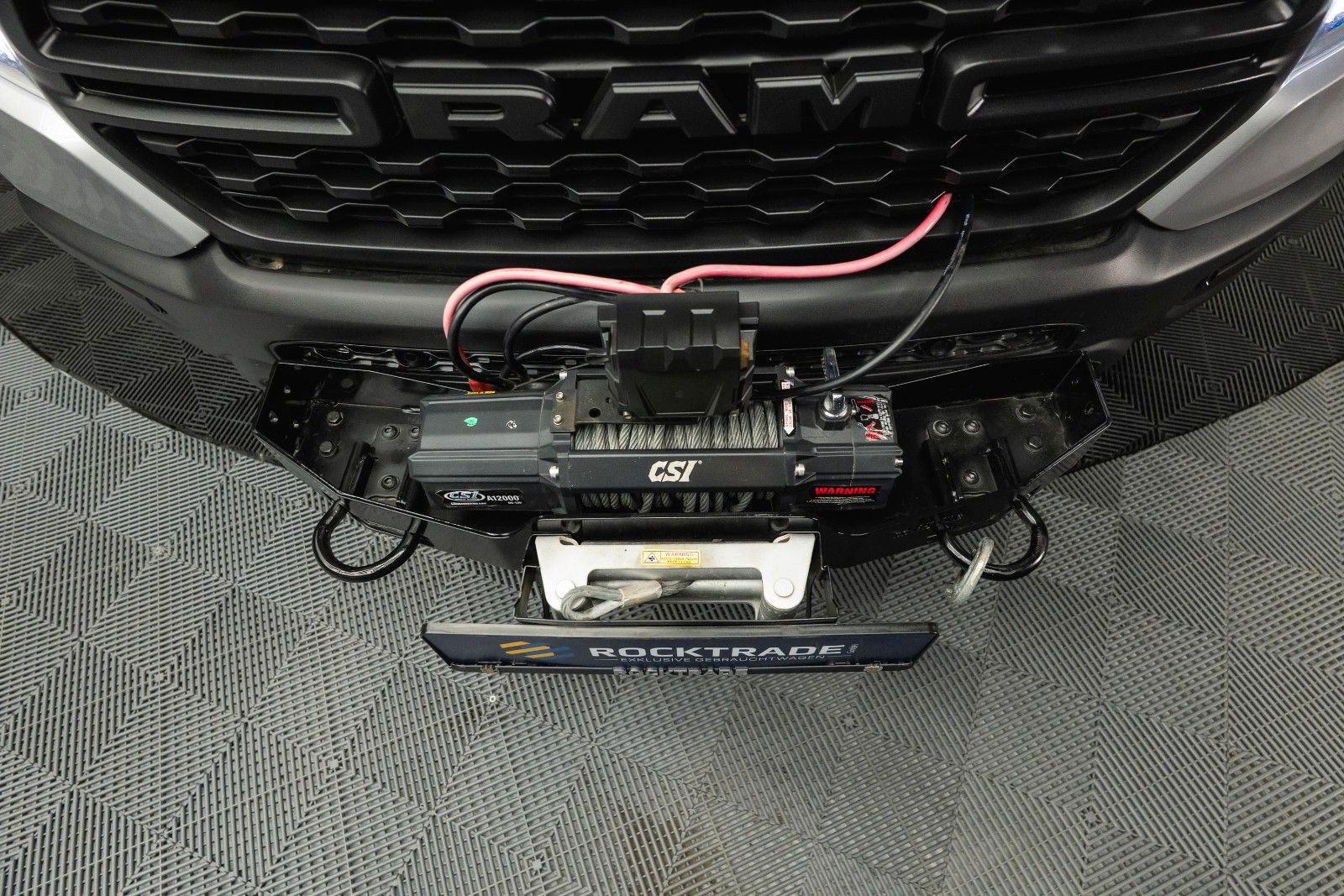Fahrzeugabbildung Dodge RAM 5.7 V8 HEMI 4x4 OFFROAD LONGBED Seilwinde 5T
