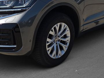 Volkswagen Touareg - 8