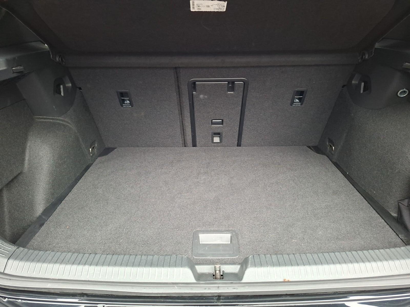 Volkswagen Golf VIII 1.5 TSI R-Line ACC Rf.kamera LED, миниатюра 19