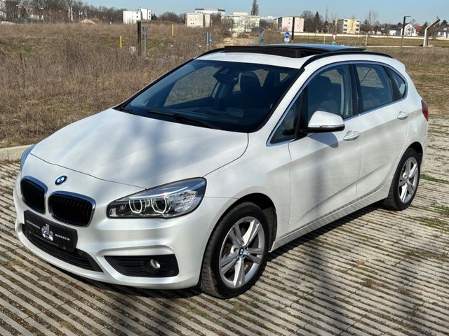 BMW 2 Active Tourer 220 d Advantage /HeadUp/AHK/LED