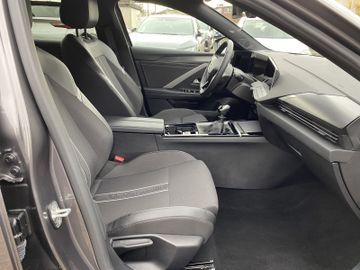 Bild 11 Opel Astra GS NAVI/SHZ+LHZ/PDC vo+hi+360Cam