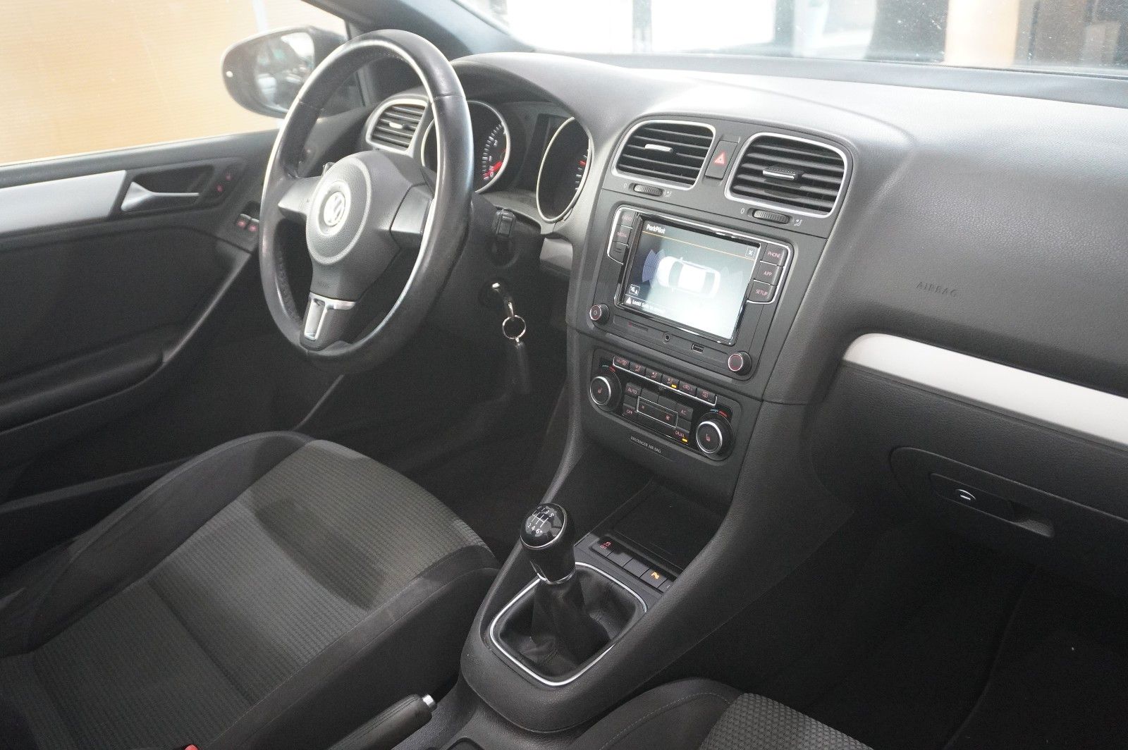 Fahrzeugabbildung Volkswagen Golf VI Cabriolet 1.2 TSI NAVI/SHZ/USB/PDC/TEMP.