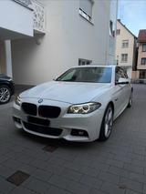 BMW 530d | M Paket | Kamera | ACC | Schiebedach - BMW 530: M Paket