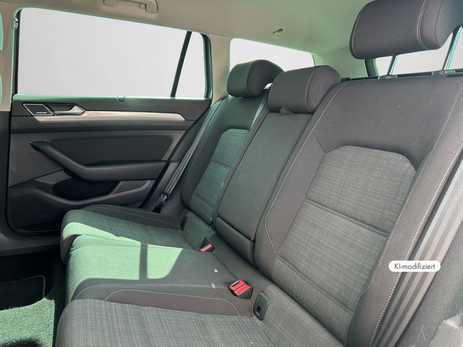 Volkswagen Passat Variant - Bild 15
