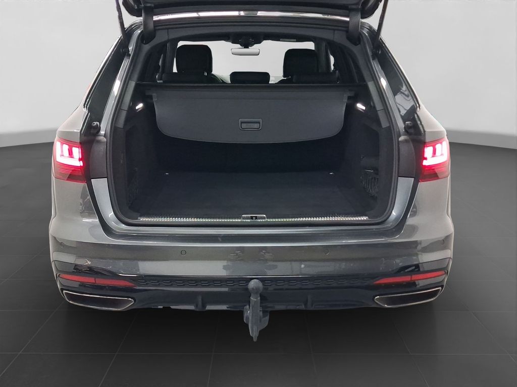 AUDI A4 2024