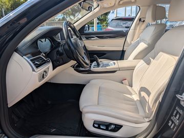 BMW 725 - 10