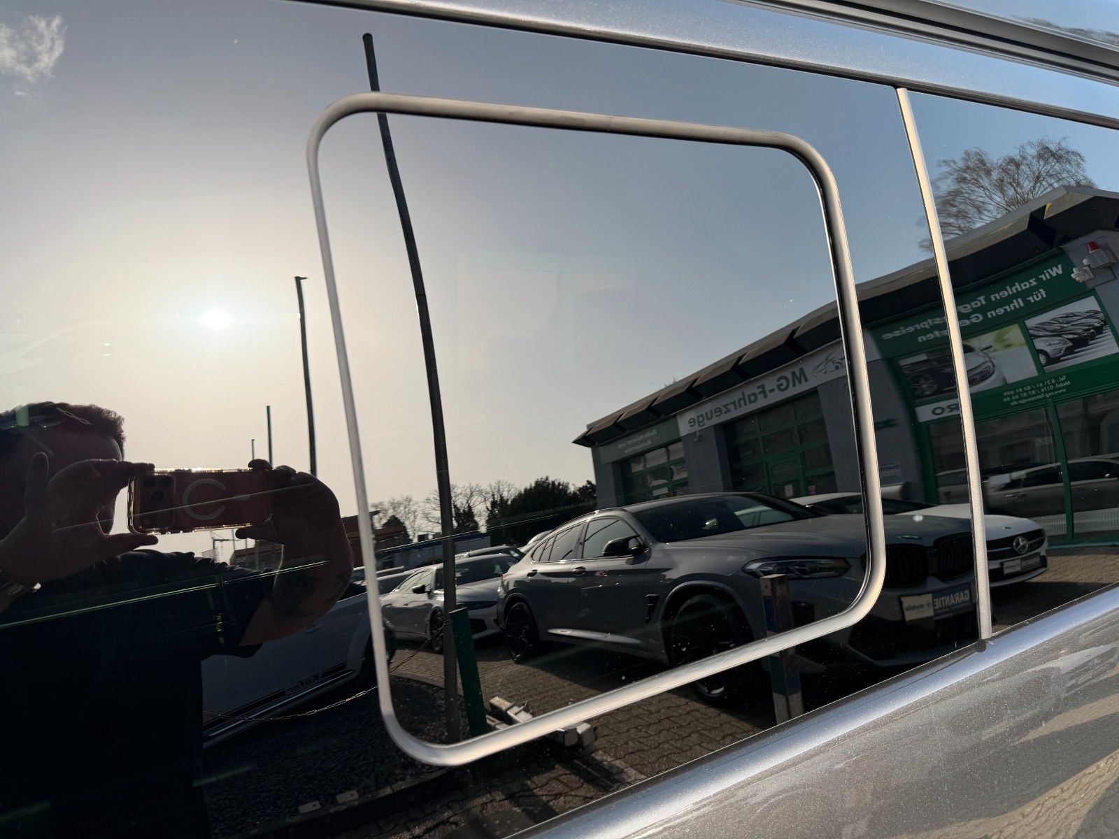 Fahrzeugabbildung Mercedes-Benz V300 d MARCO POLO AMG LINE VOLL NIVELLIERUNG