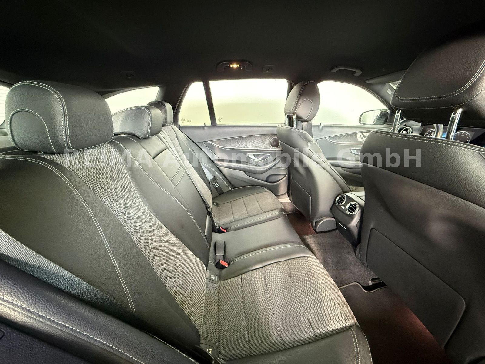 Fahrzeugabbildung Mercedes-Benz E 300 de T 4Matic,