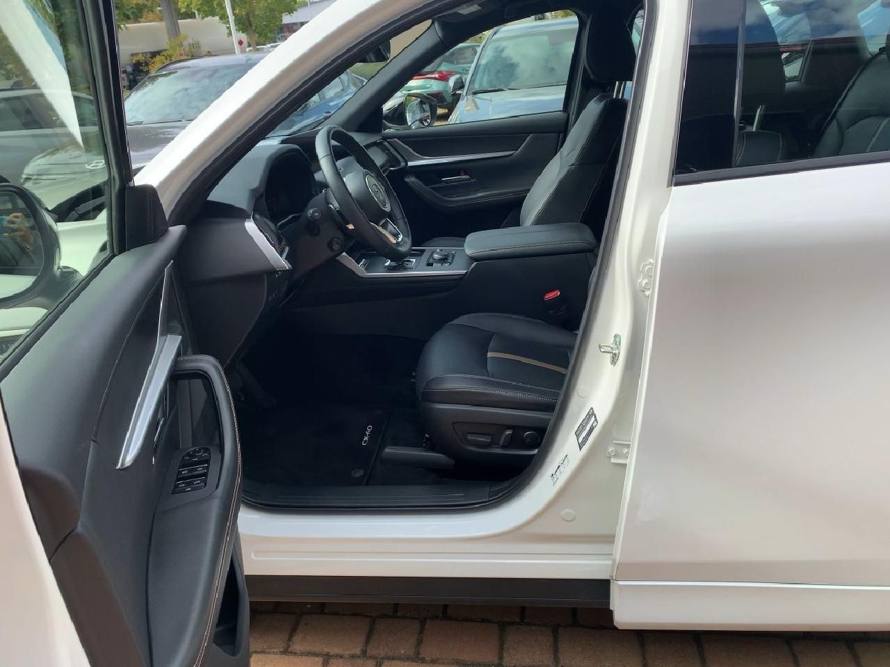Fahrzeugabbildung Mazda CX-60 Homura AWD + Comfort-Paket + AHK*