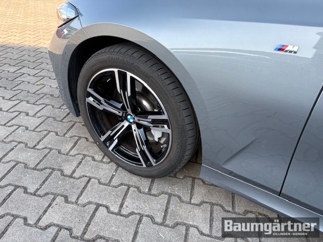 Fahrzeugabbildung BMW 330 i xDrive M-Sport Touring Kamera/ACC/Sitzh.