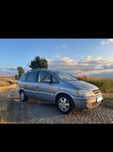 Opel Zafira 1.8 16V - Familien freundliche... - Opel Zafira in Braunschweig