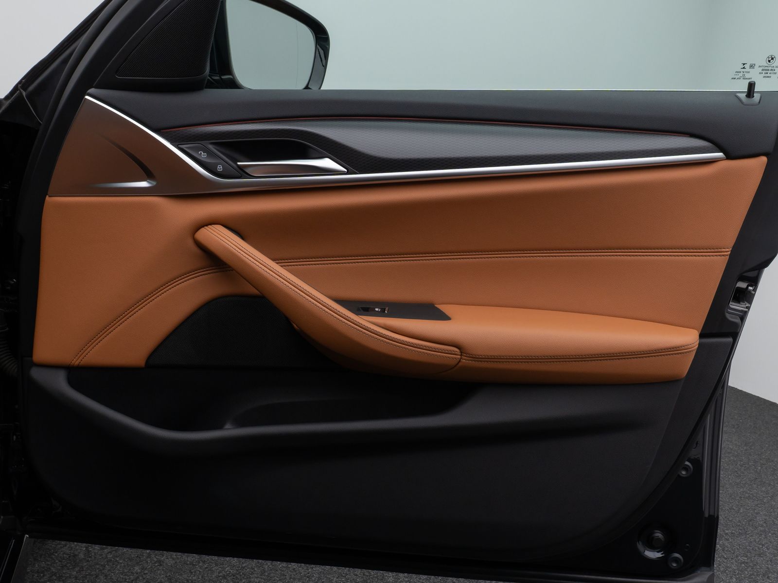 Fahrzeugabbildung BMW 530i M Sport Panorama Kamera DAB HiFi AHK Alarm