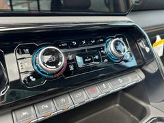 Fahrzeugabbildung GMC Sierra 1500 AT4 6.2L V8 LED ACC HUD AHK 360°