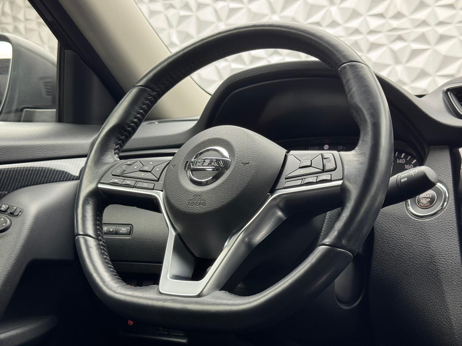 Fahrzeugabbildung Nissan X-Trail 1.3 DIG-T/N-CONNECTA/PANO/AHK/DSG/1.HAND