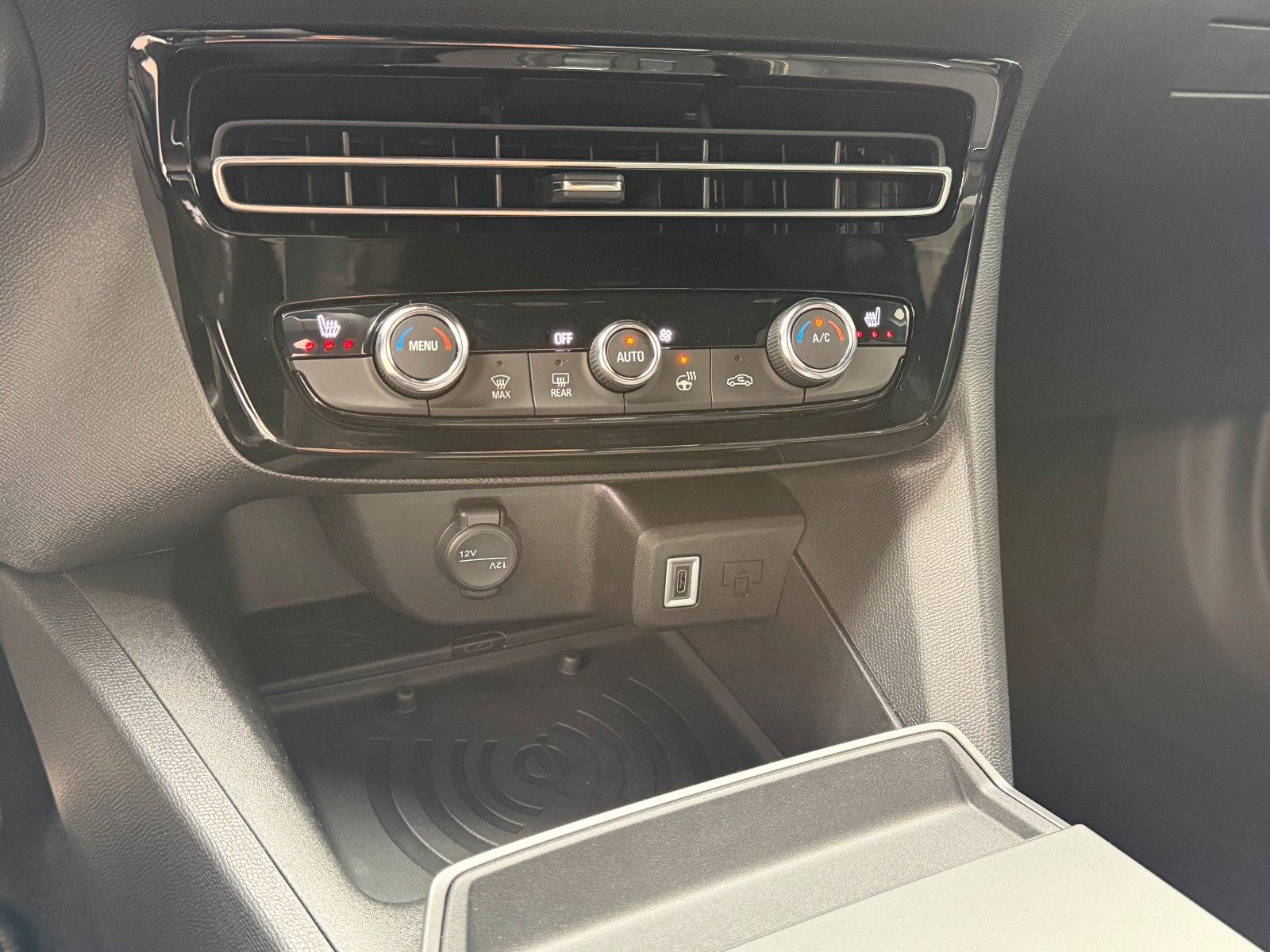 Fahrzeugabbildung Opel Mokka-e GSE 54kWh 280PS Matrix/Kamera!
