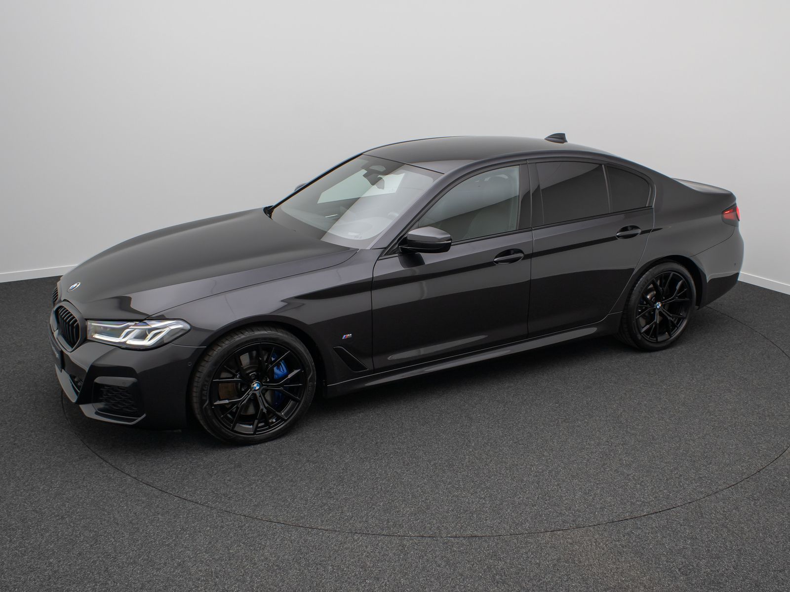 Fahrzeugabbildung BMW 540d xD M Sport Laser Kamera HUD DAB HiFi Komfor