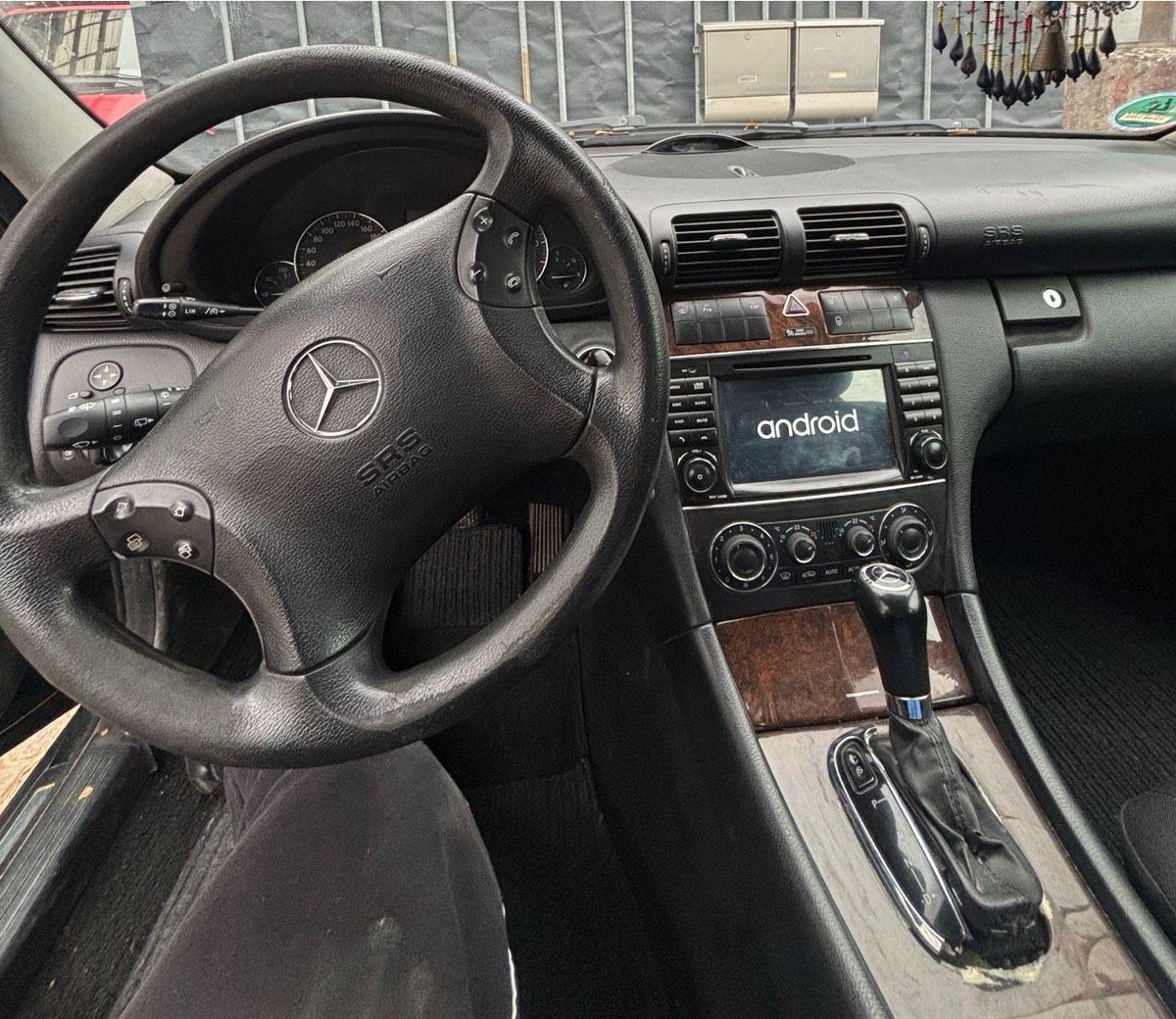 Mercedes-Benz C220 2005 — photo 5