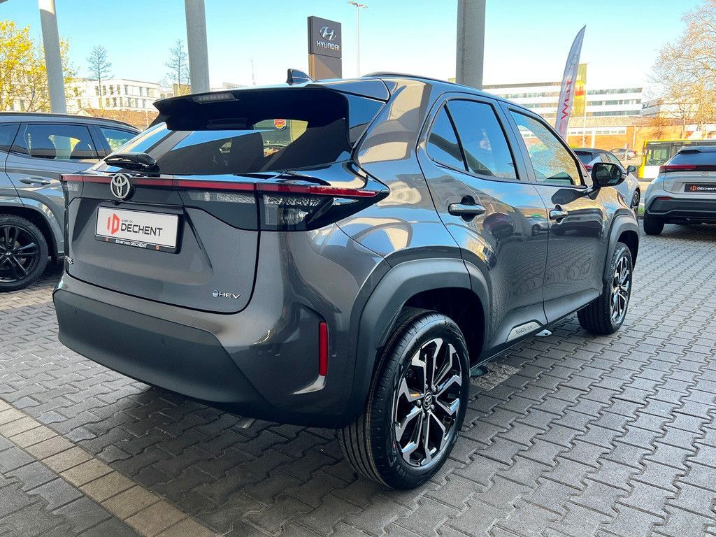 Fahrzeugabbildung Toyota Yaris Cross 1.5 E FWD Teamplayer KlimaA,LED,Navi
