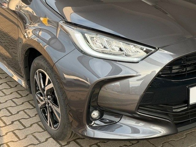 Fahrzeugabbildung Toyota Yaris Teamplayer 1.5l Hybrid 116PS Automatik!