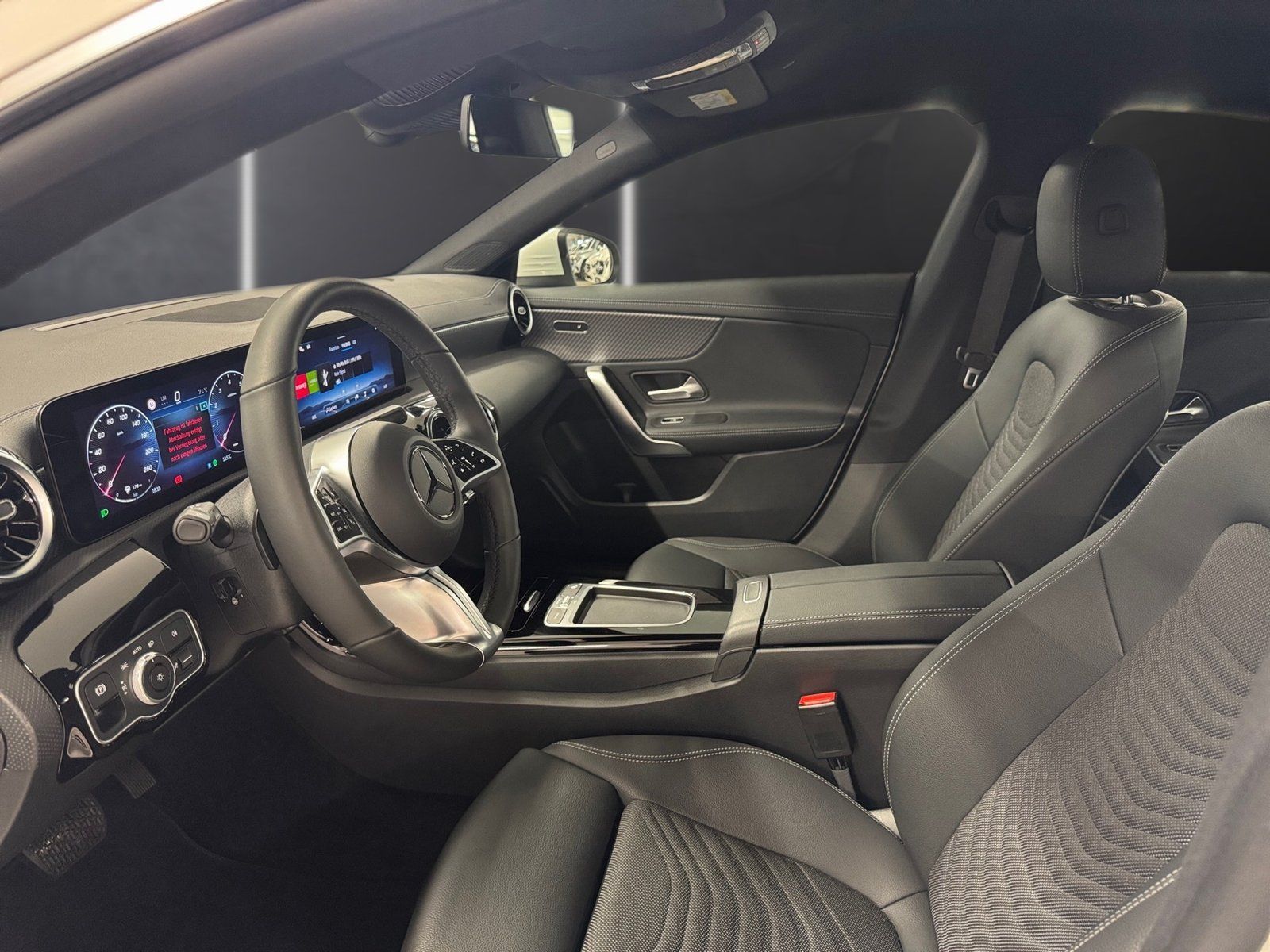 Fahrzeugabbildung Mercedes-Benz CLA 180 Progressive *Kamera*LED*MBUX-Premiu*PDC*