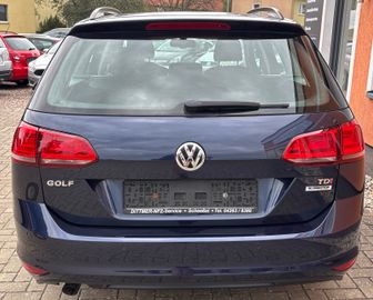 Volkswagen Golf - 9