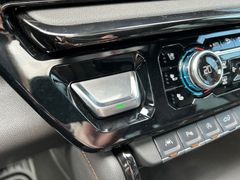 Fahrzeugabbildung GMC Sierra 1500 AT4 6.2L V8 LED ACC HUD AHK 360°