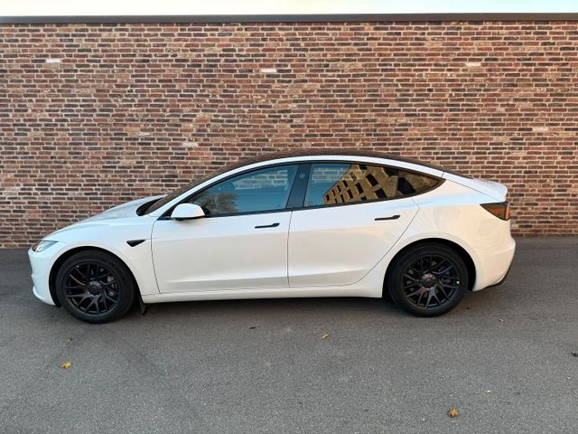 Tesla Model 3 AWD Long Range Highland