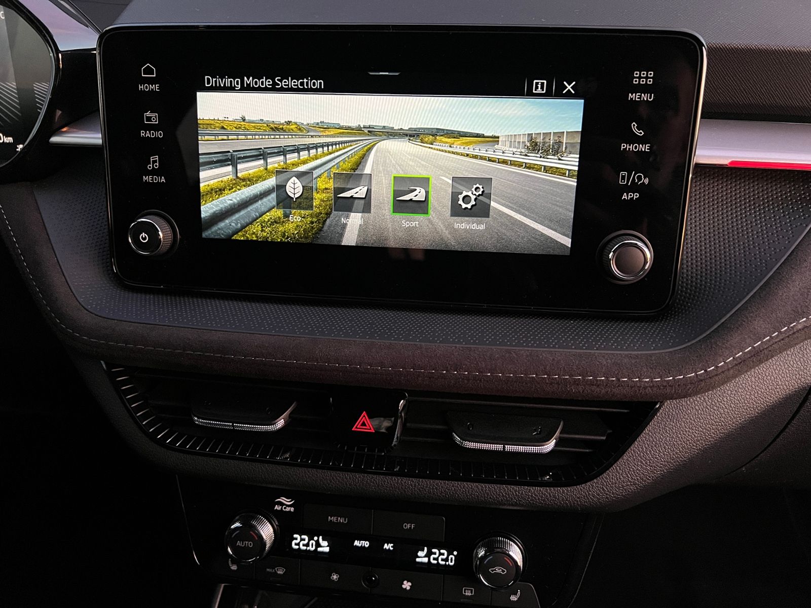 Fahrzeugabbildung SKODA Fabia Monte Carlo 1.0 TSI DSG *LED, SmartLink, K