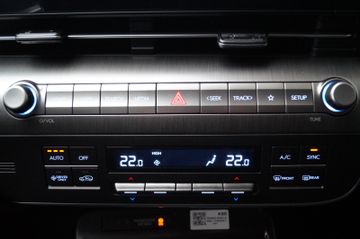 Hyundai Kona 1.6 GDI Hybrid Trend AUT-NAVI-KAMERA-SHZG-