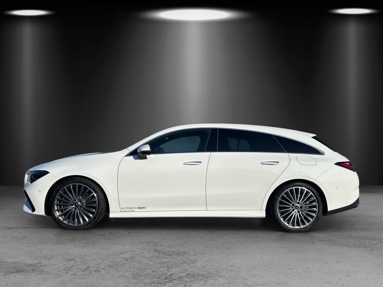Fahrzeugabbildung Mercedes-Benz CLA 220 d SB AMG Pano MEMORY Head-Up MULTIBEAM