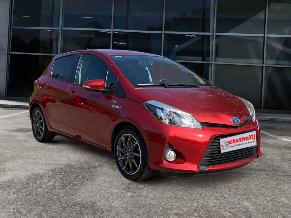 Fahrzeugabbildung Toyota Yaris Hybrid 1.5 VVT-i Club
