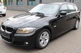 BMW 320i Touring Panorama/Xenon/Navi/SHZ/PDC - BMW 320 aus 2011: 320i