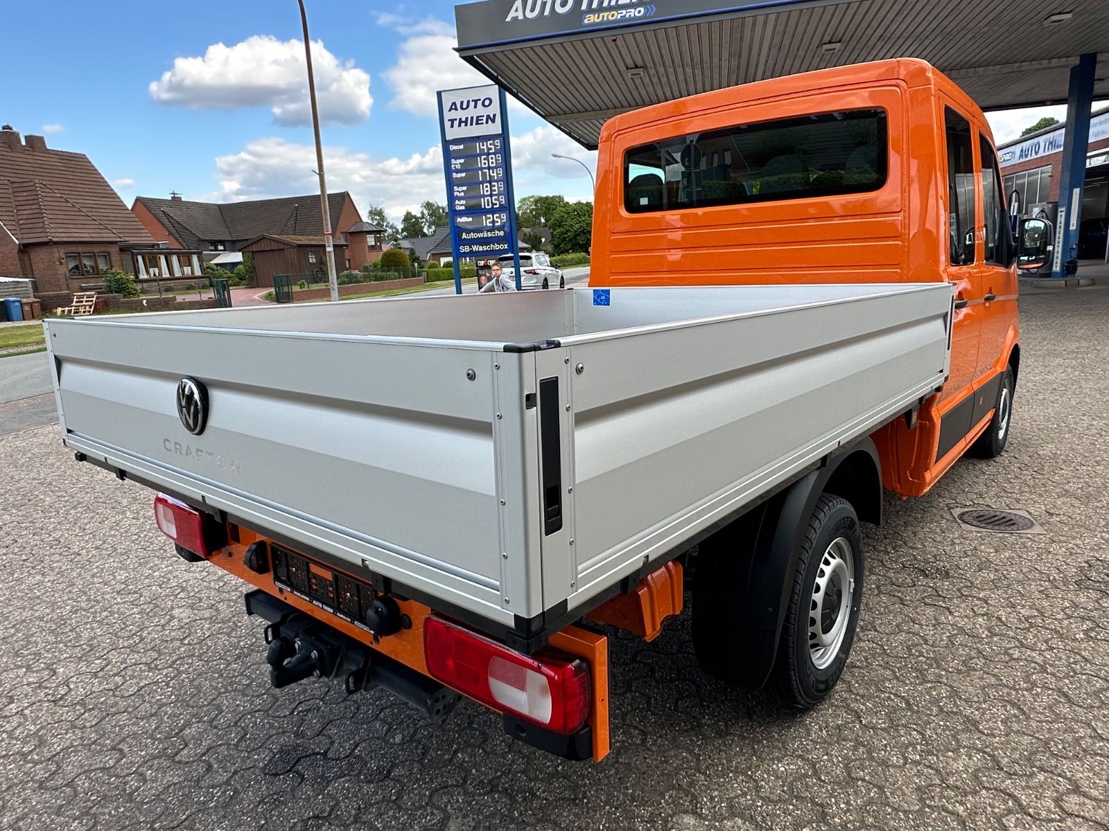 Fahrzeugabbildung Volkswagen Crafter Pritsche 35 DOKA MR 2.0 TDI Klima/GRA