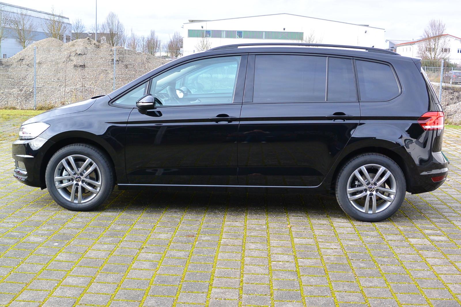 Volkswagen Touran Edition 1.5 TSI 7-Sitzer AHK APP SOFORT !