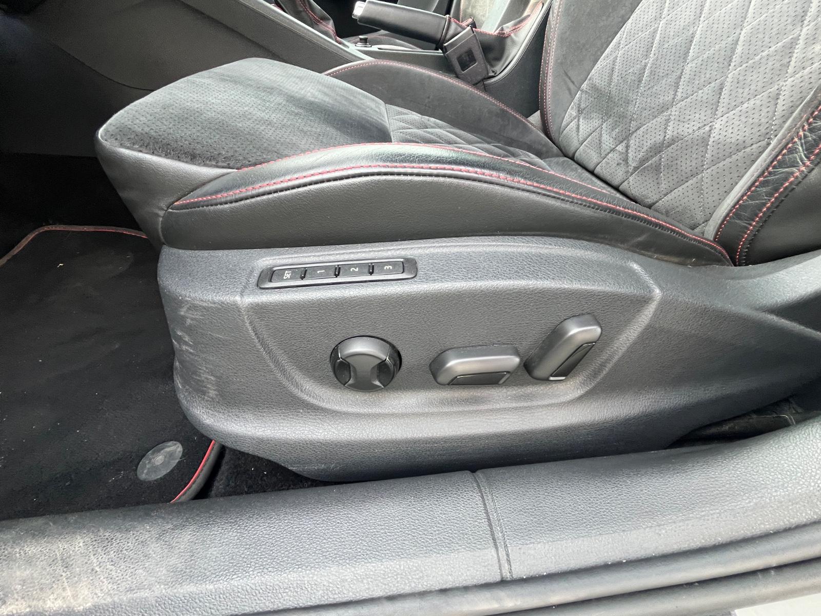 Skoda Octavia Combi RS 245/LED/DAB/ Tiefer!!!!