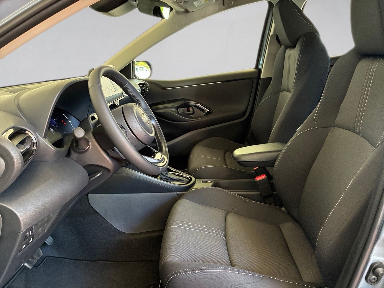 Fahrzeugabbildung Toyota Yaris 1.5 Hybrid Teamplayer Kamera,LED,ACC,PDC