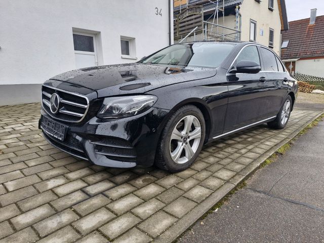 Mercedes-Benz E 220 d Autom.