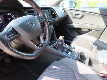 Fotografie 12 des Seat Leon ST FR 1.5 6-G AHK Pano Navi 18`
