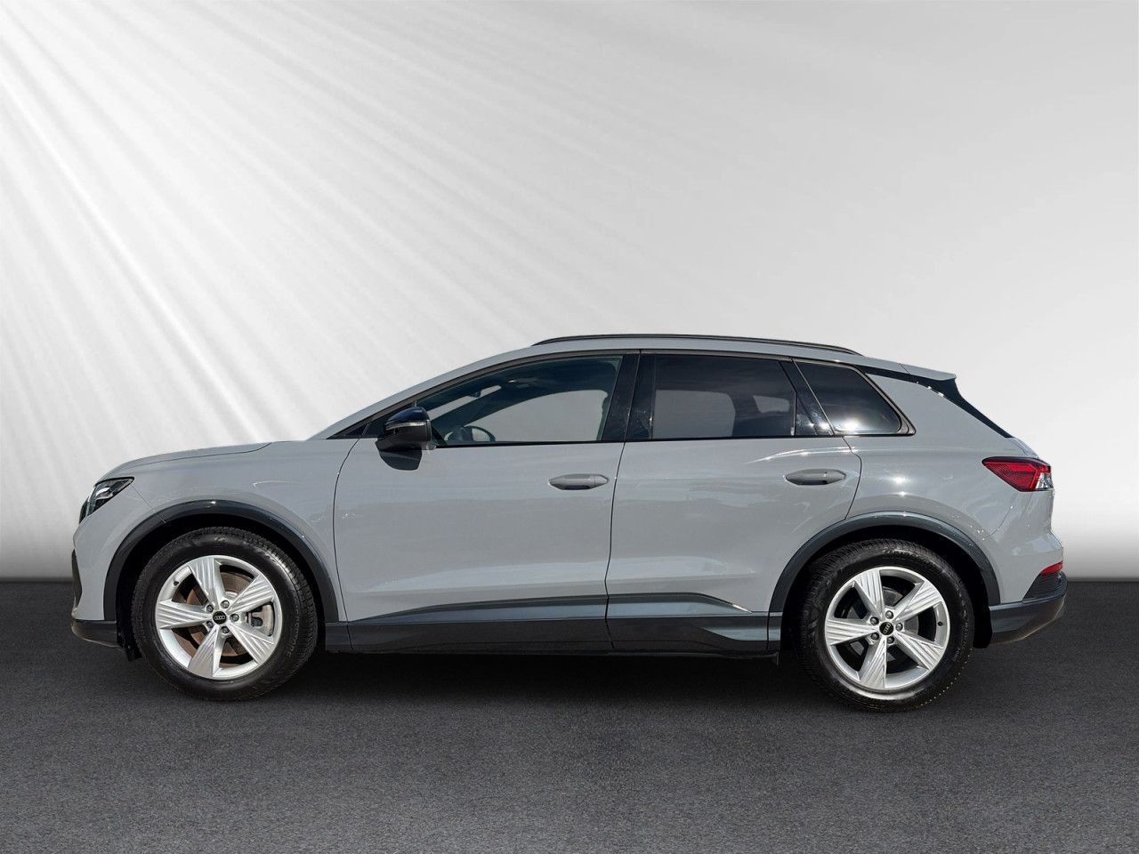 Audi Q4 e-tron 55 quattro S line AHK HUD Matrix Temp foto 2