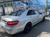 Mercedes-Benz 350 - silberne Mercedes-Benz 350