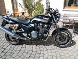 Yamaha XJR 1300 - YAMAHA XJR