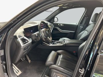 BMW X7 M60 - 11