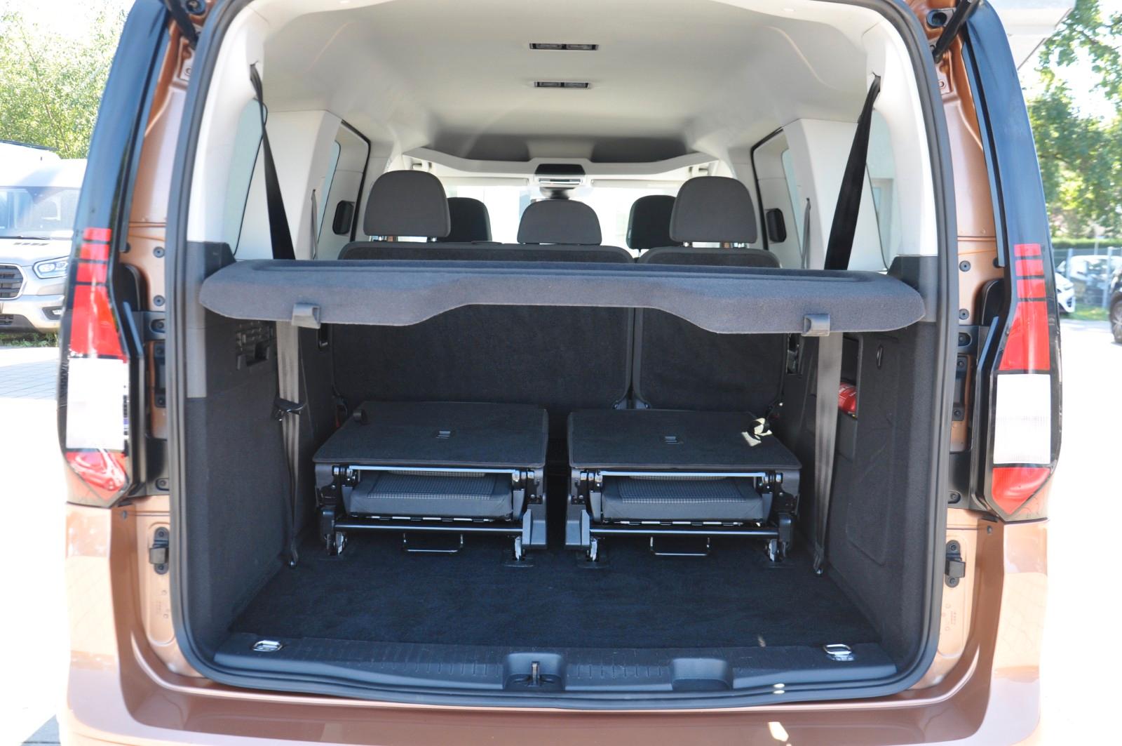 Volkswagen Caddy Maxi 1.5 TSI LED-APPLE-7 SITZER